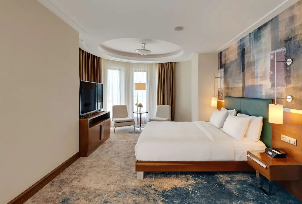 هتل دابل تری هیلتون